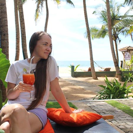 Prana Beach Hotel Ex Guli Hikkaduwa Bagian luar foto