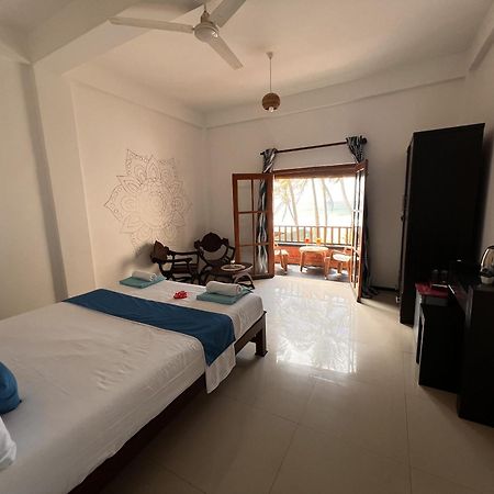 Prana Beach Hotel Ex Guli Hikkaduwa Bagian luar foto