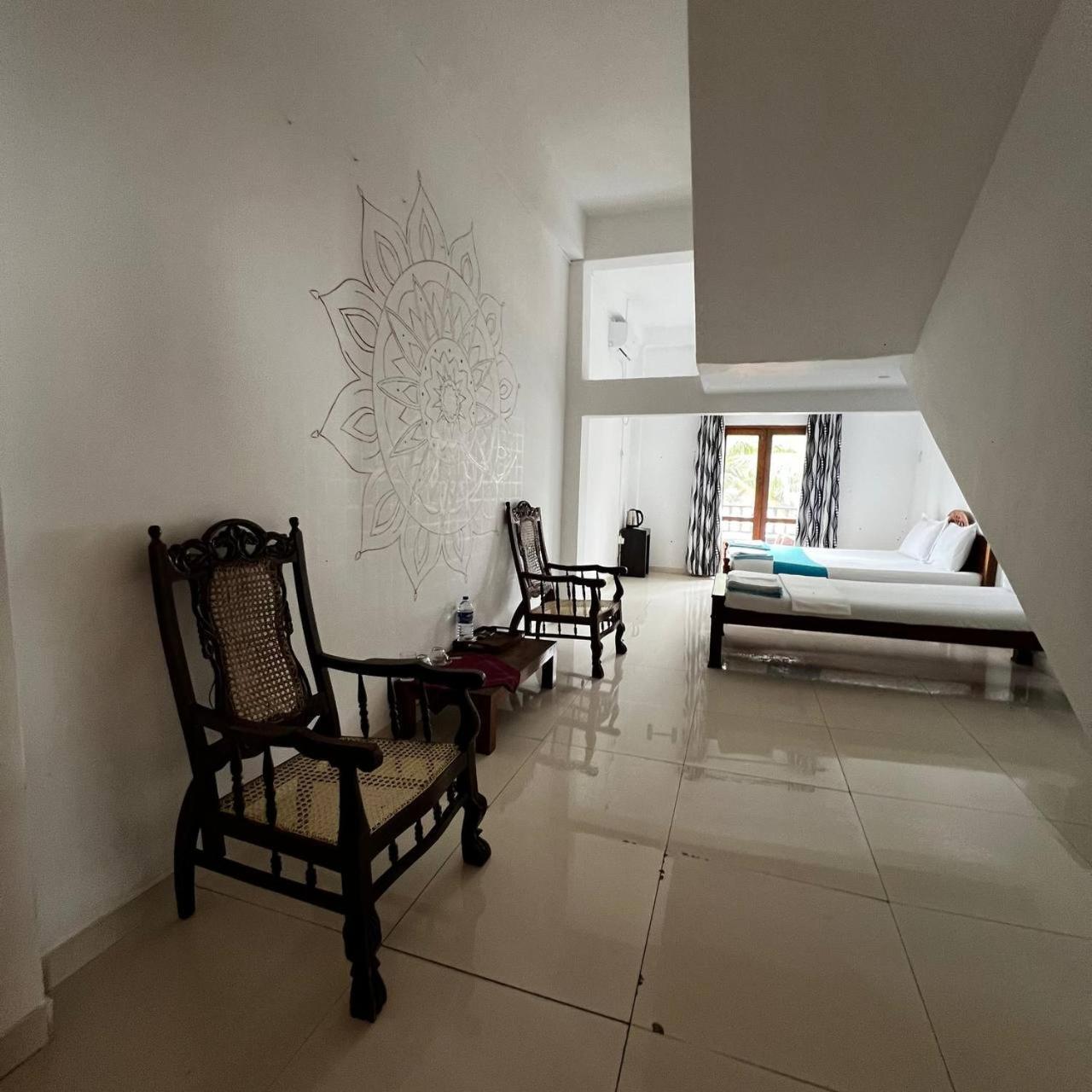 Prana Beach Hotel Ex Guli Hikkaduwa Bagian luar foto